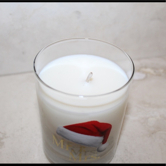 Mr. and Mrs. Christmas candle (NWT) - Picture 3 of 6
